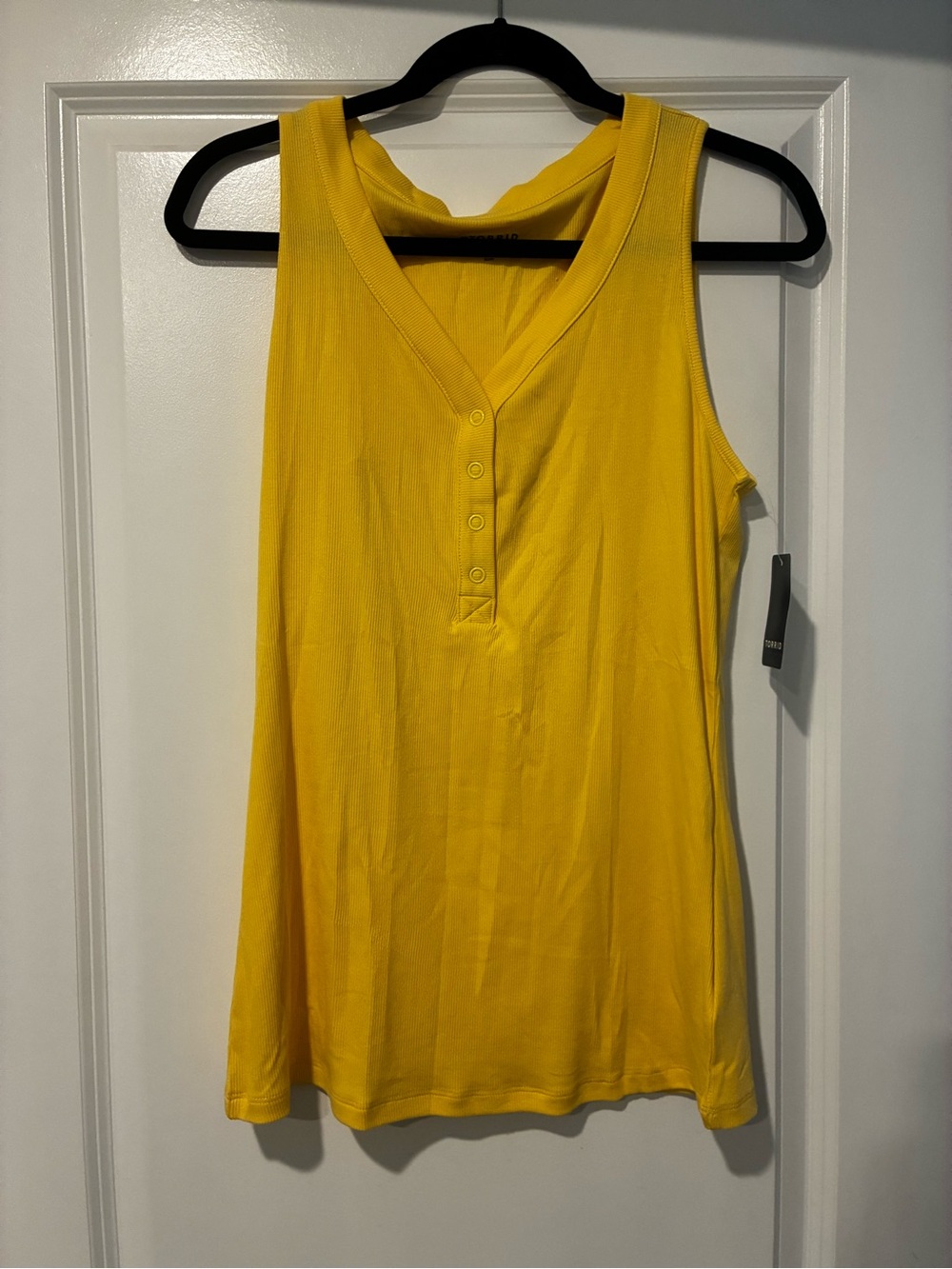 Torrid Sleeveless V-Neck Button Tank Top - Yellow Size 0